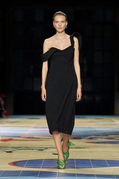 Look 6